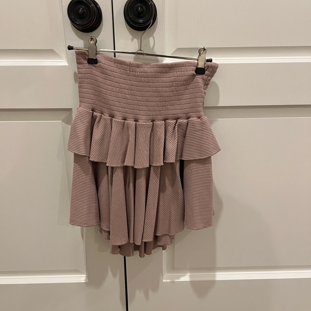 Chaser mini skirt, size small, pink